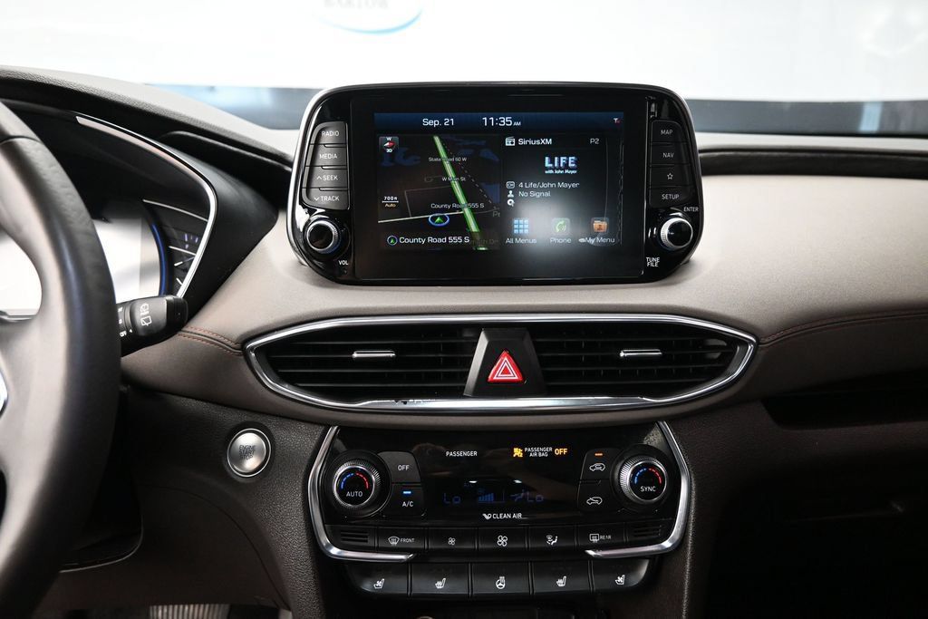 Used 2019 Hyundai Santa Fe FWD image 15