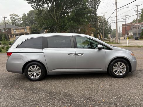 Used 2017 Honda Odyssey EX image 11