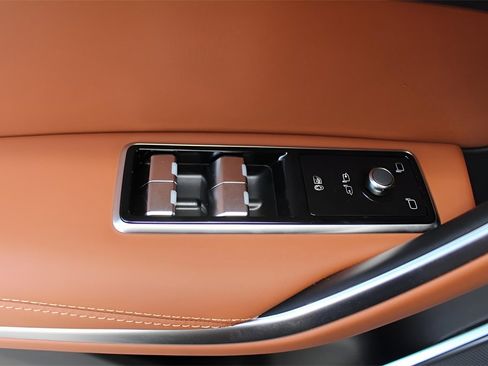 New 2026 Jaguar F-PACE R-Dynamic S image 10