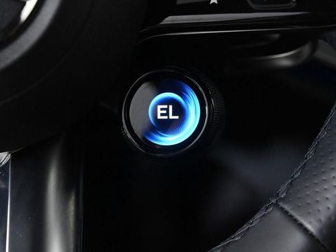 Used 2025 Mercedes-Benz E 53 AMG e 4MATIC Sedan image 21