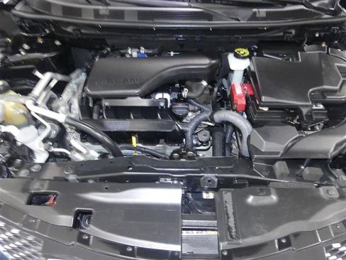 Used 2019 Nissan Rogue Sport SV image 28