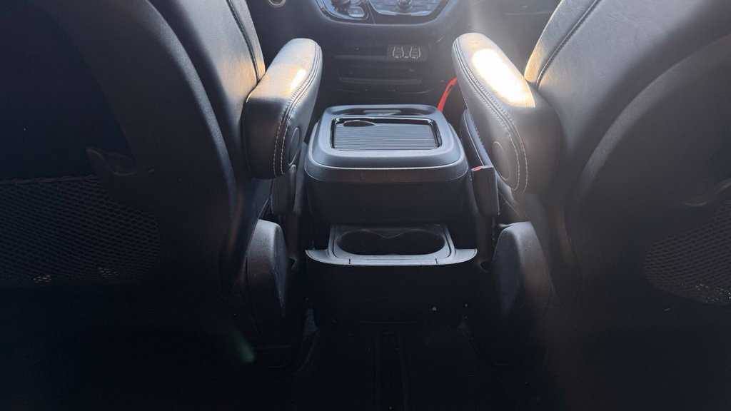 Used 2024 Chrysler Pacifica Touring-L w/ S Appearance Package FWD image 25