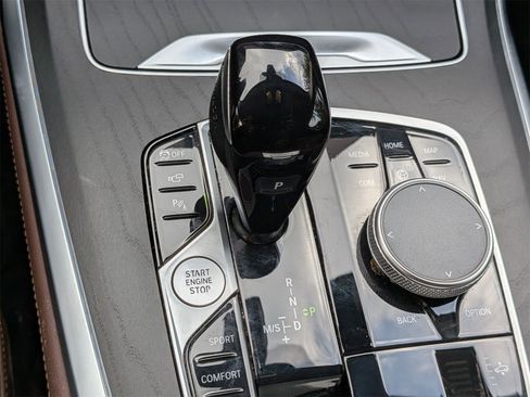 Used 2022 BMW X7 xDrive40i w/ Premium Package image 26