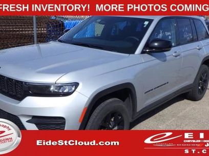 Used 2025 Jeep Grand Cherokee Altitude