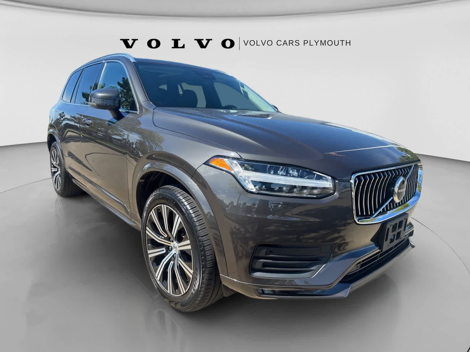Used 2023 Volvo XC90 B5 Core w/ Climate Package AWD/4WD image 3