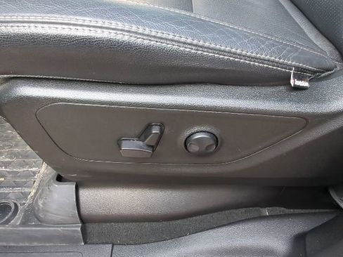 Used 2023 RAM 1500 Big Horn image 24