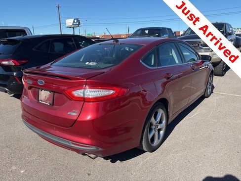 Used 2015 Ford Fusion SE w/ Equipment Group 201A image 5