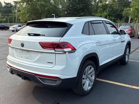Used 2022 Volkswagen Atlas Cross Sport SE AWD/4WD image 4