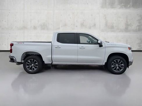 New 2026 Chevrolet Silverado 1500 LT image 3