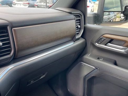 Certified 2024 Chevrolet Silverado 2500 High Country AWD/4WD image 25