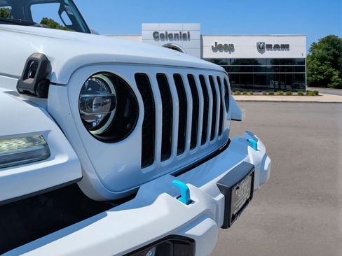 Used 2021 Jeep Wrangler Unlimited Sahara AWD/4WD image 10