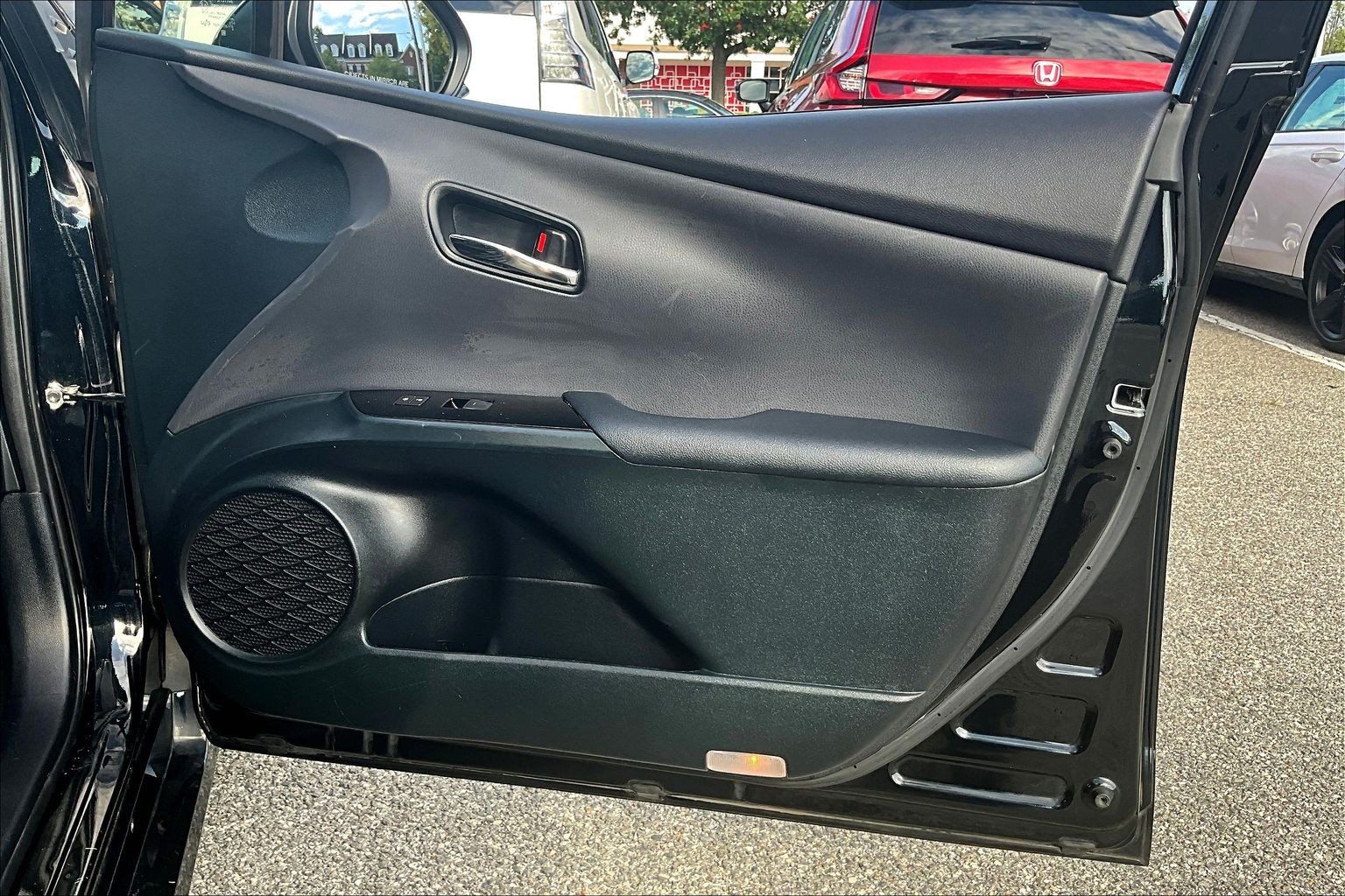 Used 2021 Toyota Prius Prime LE w/ Carpet Mat Package (TMS) FWD image 18
