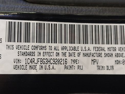 Used 2017 Jeep Grand Cherokee Limited w/ Luxury Group II AWD/4WD image 33