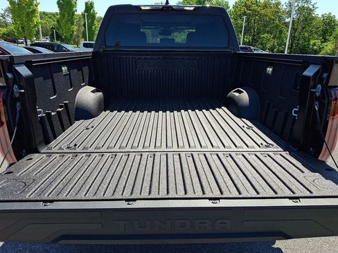 Used 2024 Toyota Tundra Limited AWD/4WD image 30