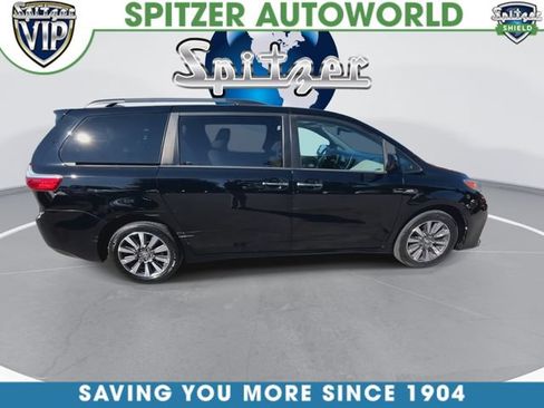 Used 2019 Toyota Sienna XLE w/ XLE Navigation Package AWD/4WD image 10