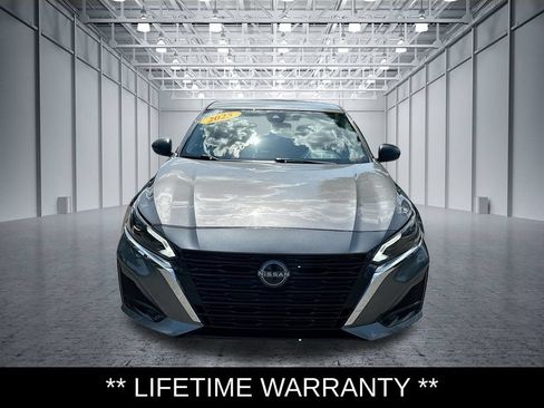 Certified 2025 Nissan Altima 2.5 SV FWD image 2