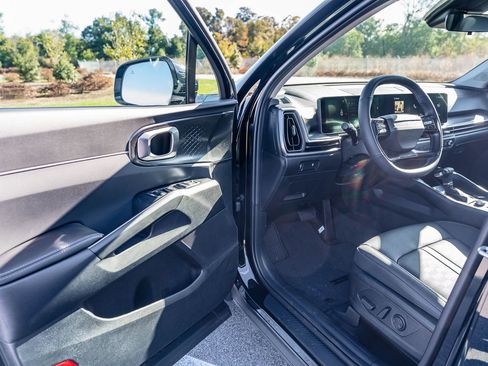 New 2026 Kia Sorento S w/ S Panoramic Sunroof Package image 14