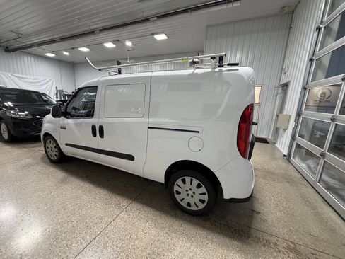Used 2018 RAM ProMaster City Tradesman SLT image 3