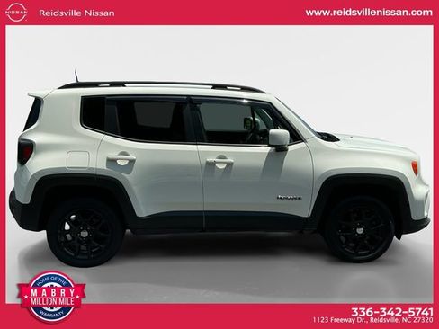 Used 2020 Jeep Renegade Latitude w/ Cold Weather Group AWD/4WD image 7