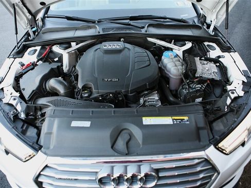 Used 2019 Audi A4 2.0T Premium Plus w/ Premium Plus Package AWD/4WD image 7