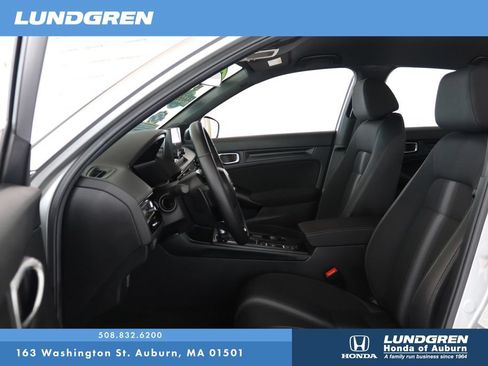 Used 2025 Honda Civic Sport image 10