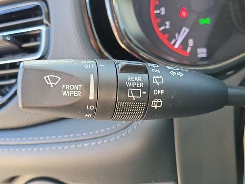 Used 2022 Dodge Durango SXT image 27