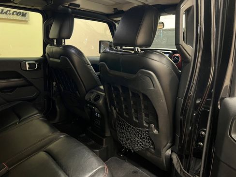 Used 2018 Jeep Wrangler Unlimited Rubicon w/ Steel Bumper Group image 35