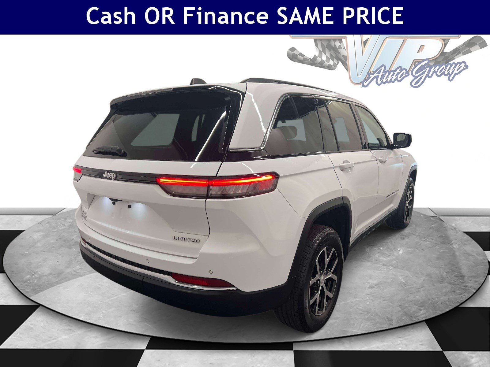 Certified 2023 Jeep Grand Cherokee Limited AWD/4WD image 4