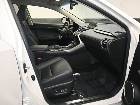 Used 2015 Lexus NX 200t FWD image 11