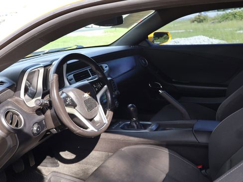 Used 2013 Chevrolet Camaro SS image 19
