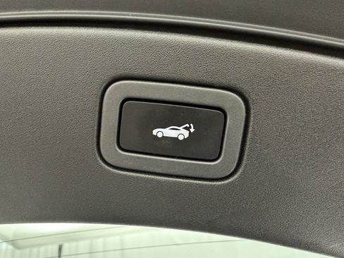 Used 2016 Jaguar F-TYPE S RWD image 29