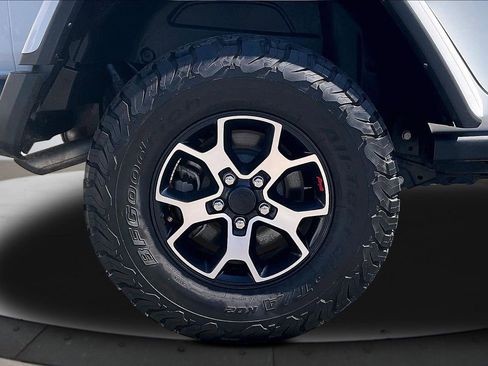 Certified 2022 Jeep Wrangler Unlimited Rubicon w/ LED Lighting Group image 36