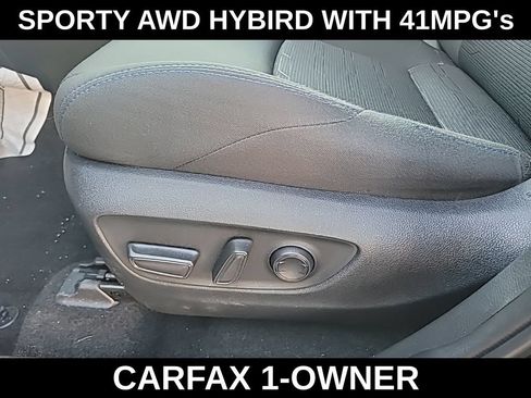 Used 2024 Toyota RAV4 SE AWD/4WD image 13