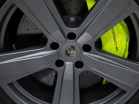 Certified 2025 Porsche Cayenne Turbo image 11