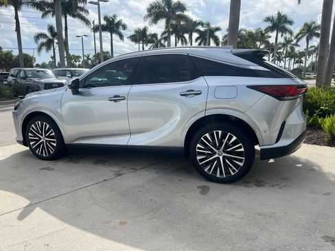 Used 2025 Lexus RX 350 Premium Plus w/ Convenience Package FWD image 6