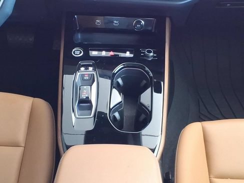 Used 2025 Audi A5 2.0T Premium w/ Convenience Package AWD/4WD image 19