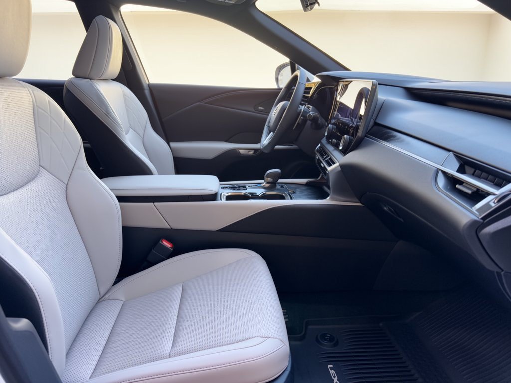 New 2026 Lexus RX 350 AWD image 30