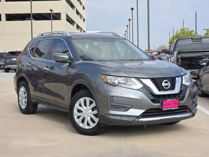 Used 2017 Nissan Rogue S w/ S Appearance Package