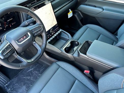 New 2026 GMC Terrain AT4 w/ Convenience Package III image 8