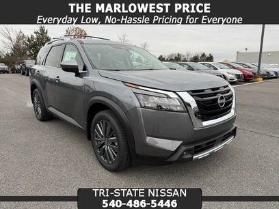 New 2025 Nissan Pathfinder SL w/ SL Premium Package