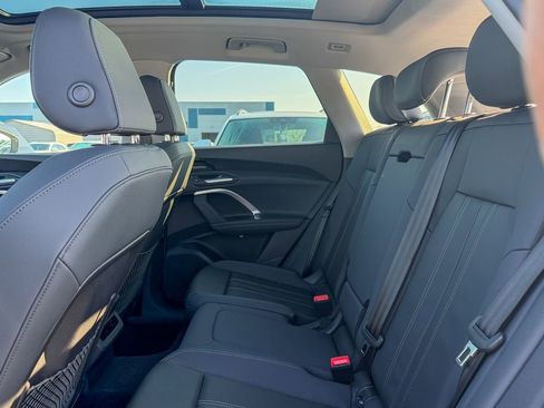 New 2025 Audi Q5 Premium Plus image 23