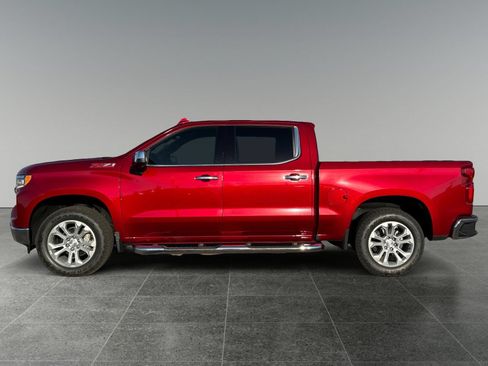 Used 2025 Chevrolet Silverado 1500 LTZ w/ Z71 Off-Road Package AWD/4WD image 2