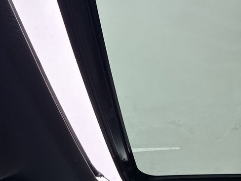 Used 2018 Ford Explorer Limited w/ Equipment Group 301A image 10