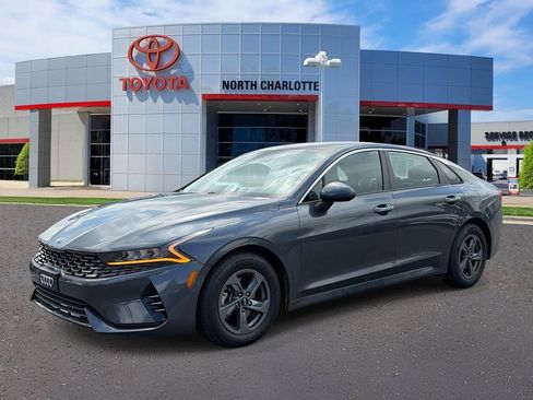 Used 2021 Kia K5 LXS FWD image 3