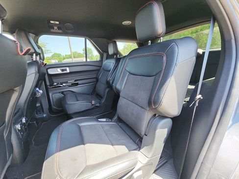 Used 2022 Ford Explorer ST-Line w/ Class IV Trailer Tow Package RWD image 19