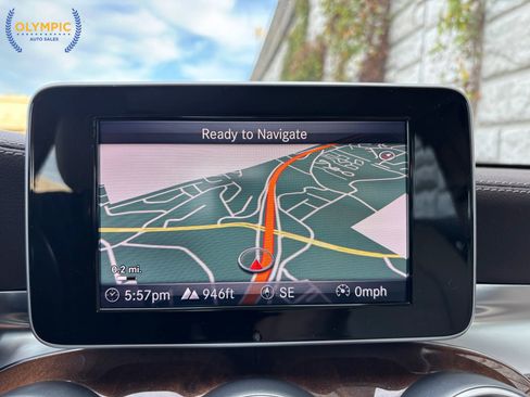 Used 2015 Mercedes-Benz C 300 4MATIC Sedan w/ Premium 1 Package image 28