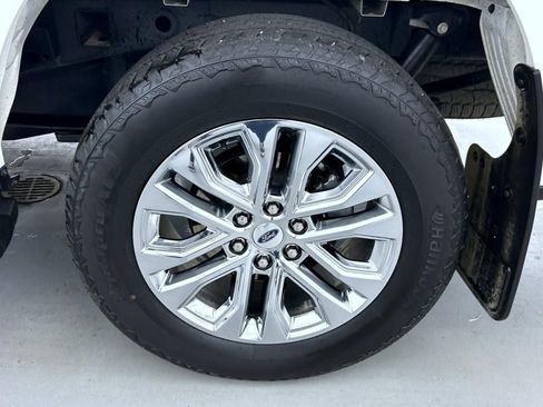 Used 2025 Ford F150 Lariat w/ Equipment Group 502A High AWD/4WD image 24