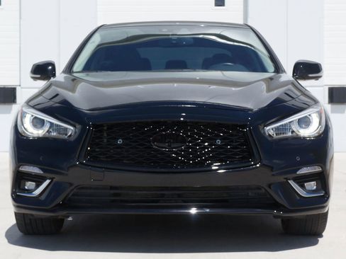 Used 2019 INFINITI Q50 Luxe w/ Essential Package (3.0T Luxe) AWD/4WD image 4