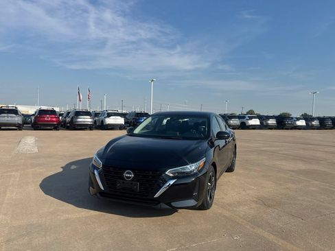 Certified 2024 Nissan Sentra SV FWD image 7