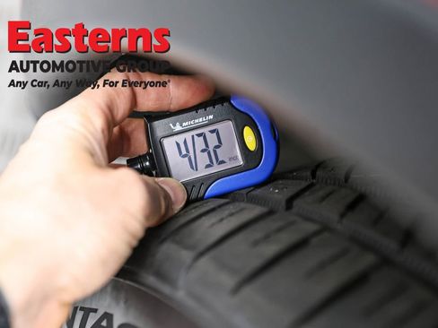 Used 2021 Tesla Model Y Long Range image 24